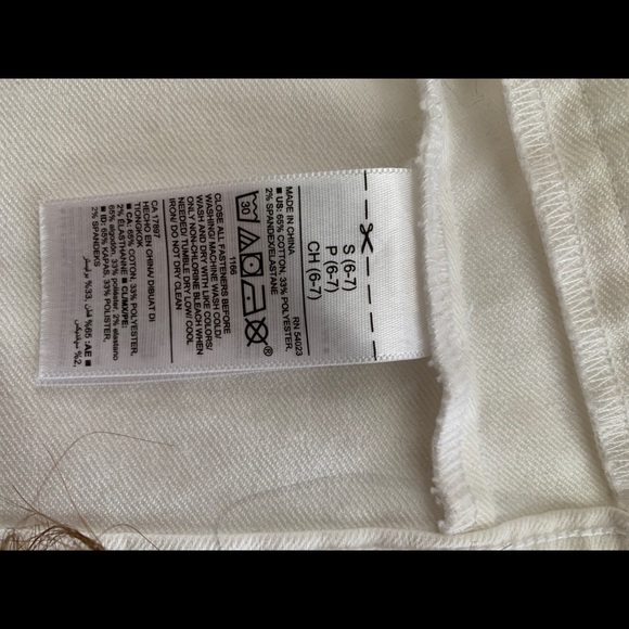 Girls Old Navy white denim jacket [6–7] - Picture 5 of 5